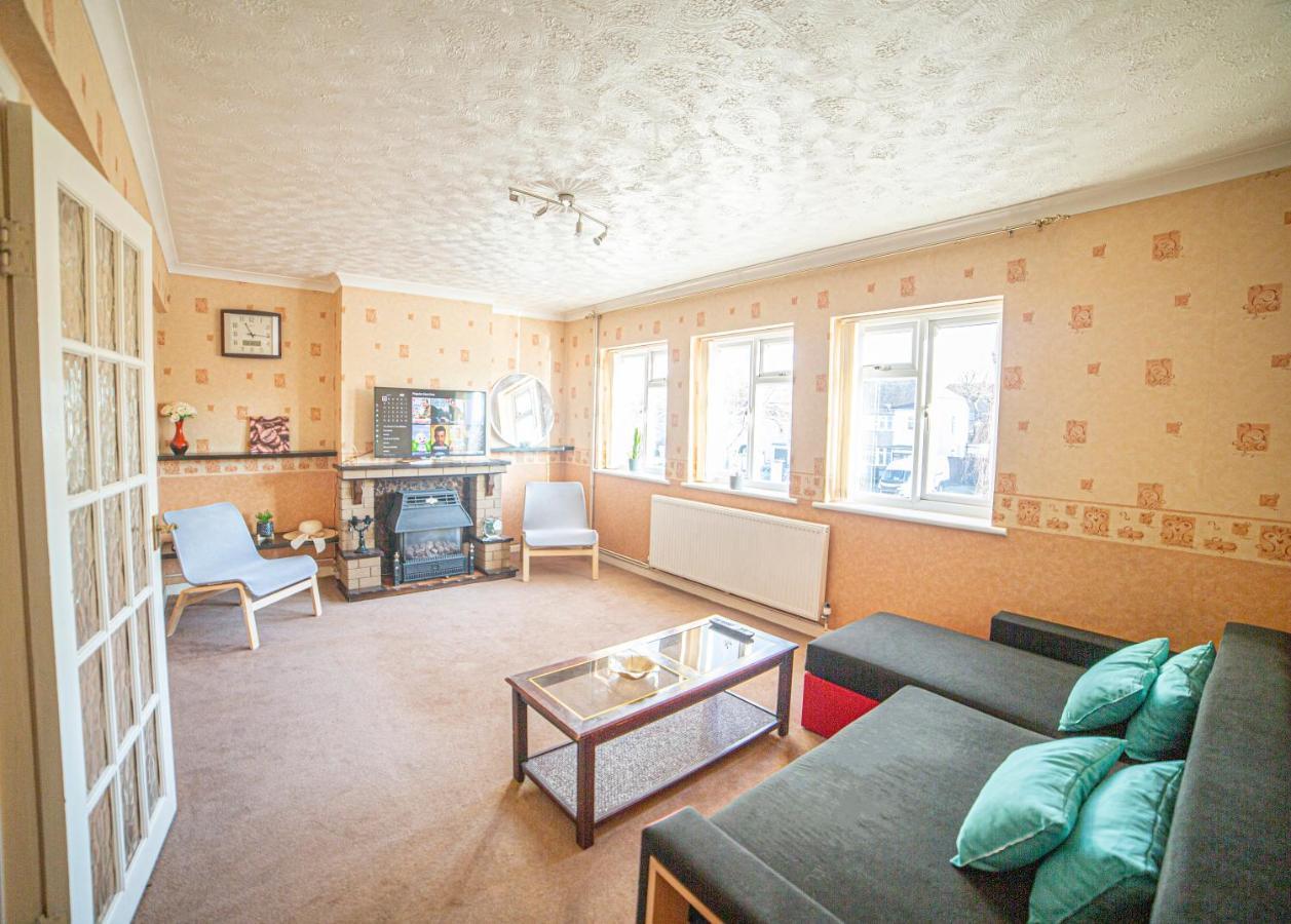 3 Bed Duplex Flat, Free Wifi & Netflix, Ideal For Contractors Apartamento Gravesend Exterior foto